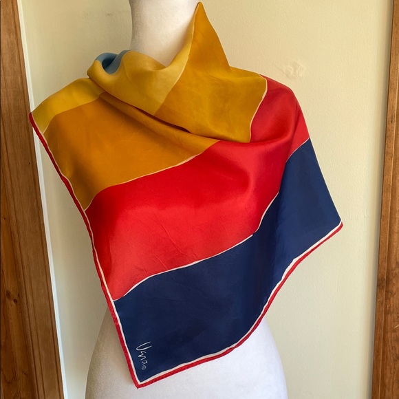 VERA NEUMANN Vintage Vibrant Colorblock Silky Square Scarf - Picture 8 of 16